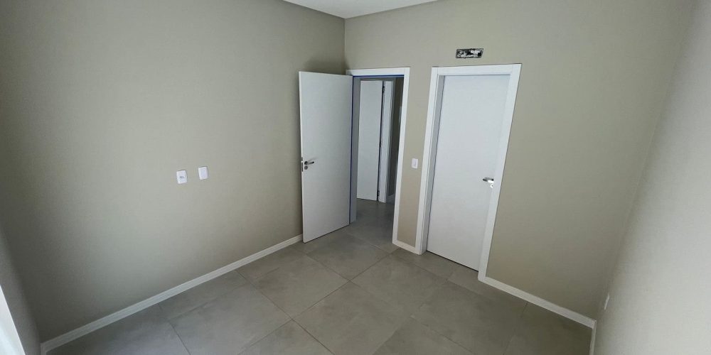 fd89bfb1-fdc7-487f-9406-2bf2c9d6e06f